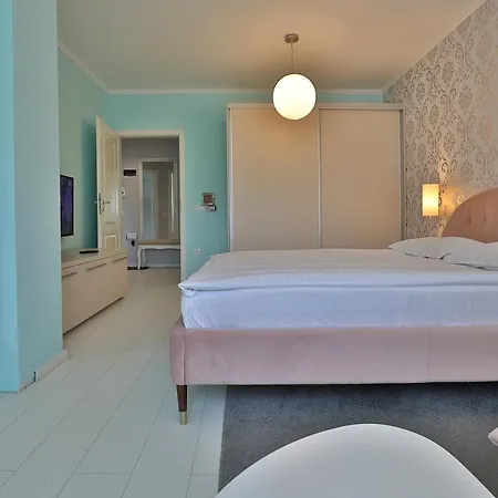 Ada Homes B20 * Braszów